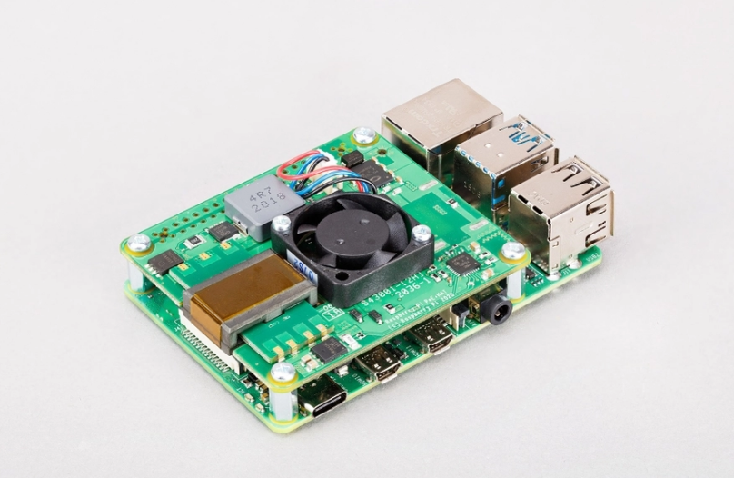 raspberry-pi-release-new-and-improved-poe+-hat