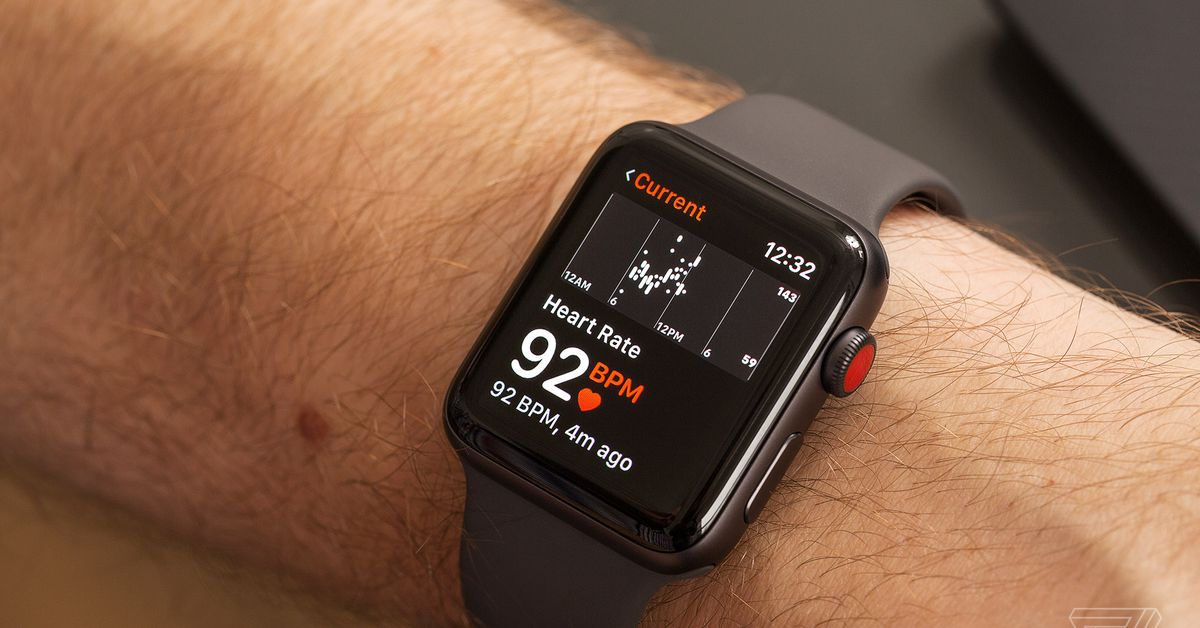 apple-watch,-fitbit-users-with-heart-conditions-get-more-medical-procedures