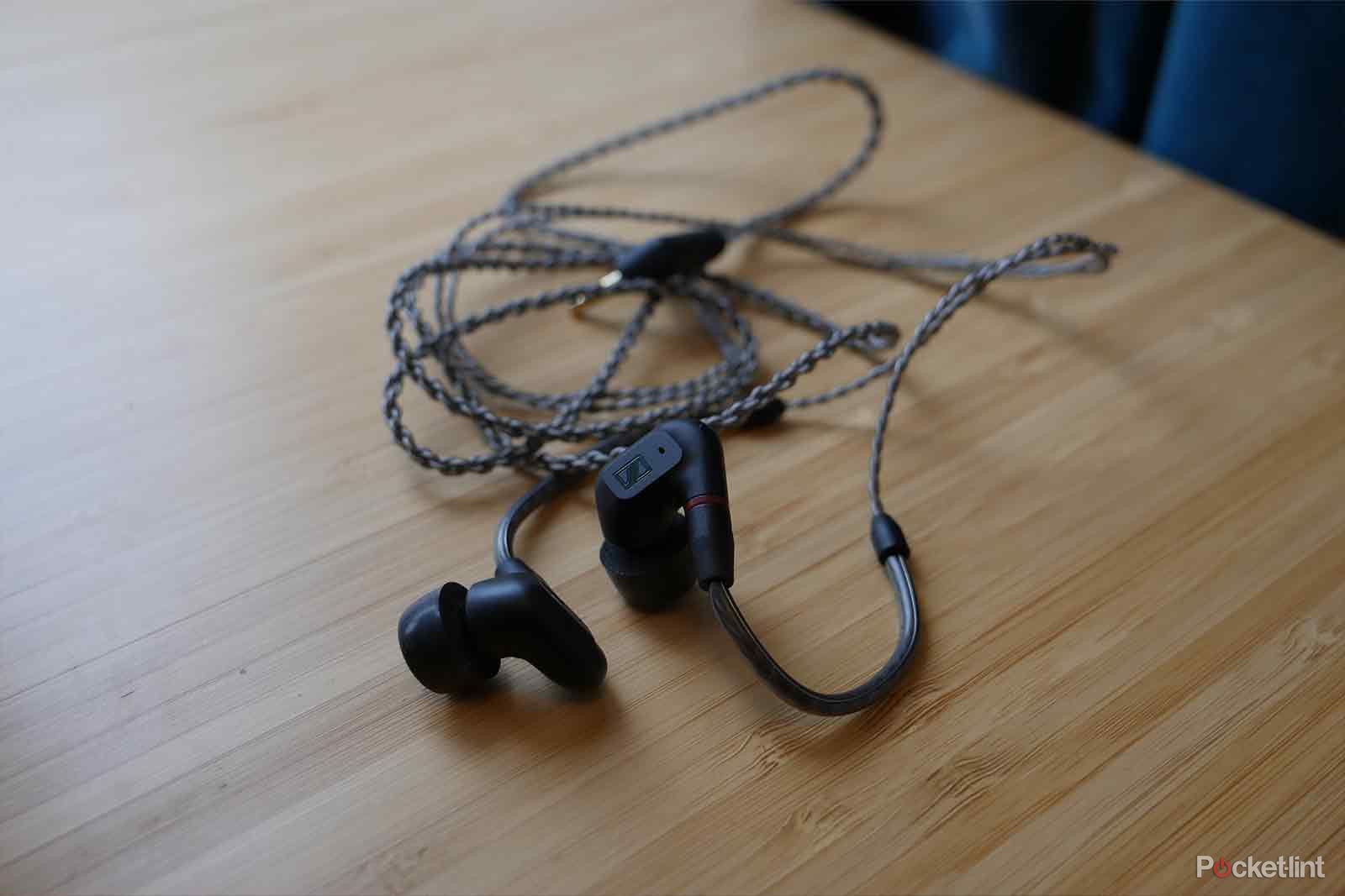 sennheiser-ie-200-review:-clean-as-a-whistle