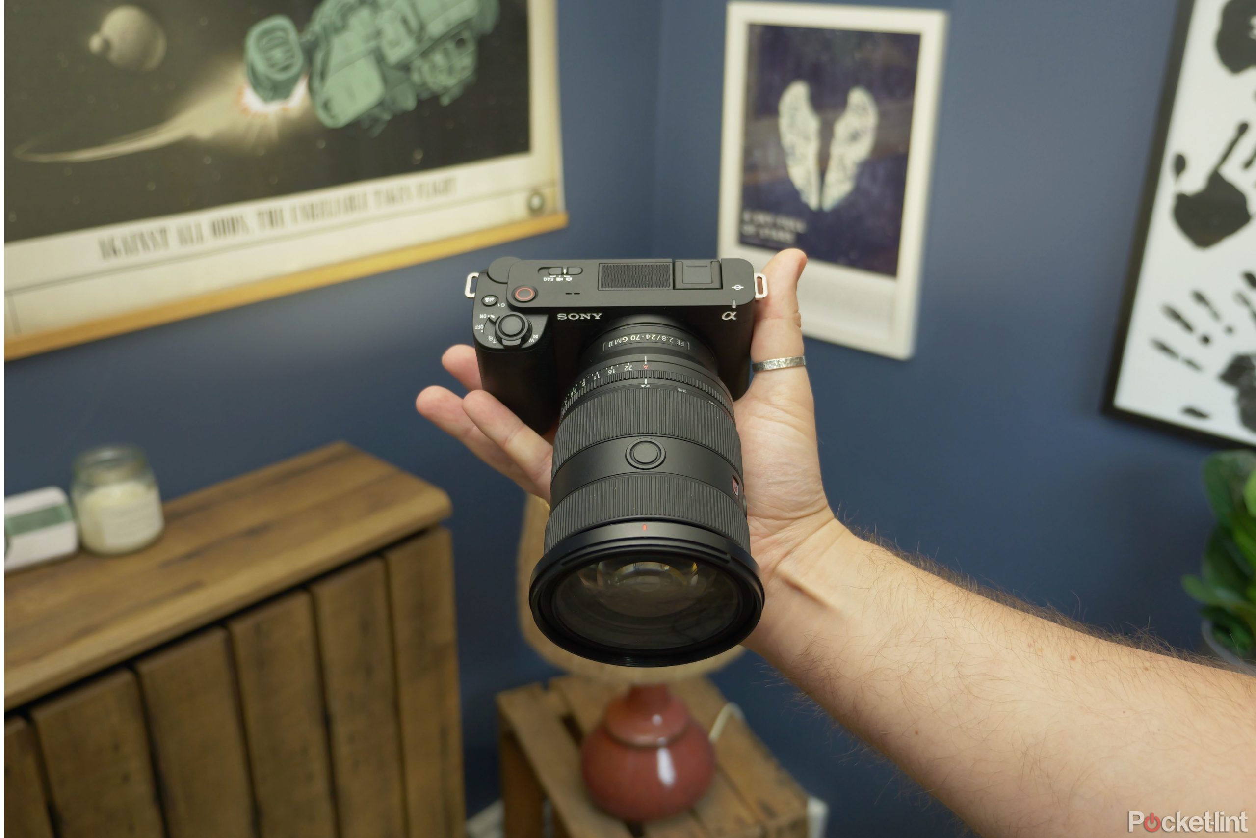 sony-zv-e1-review:-an-impossibly-small-full-frame-camera