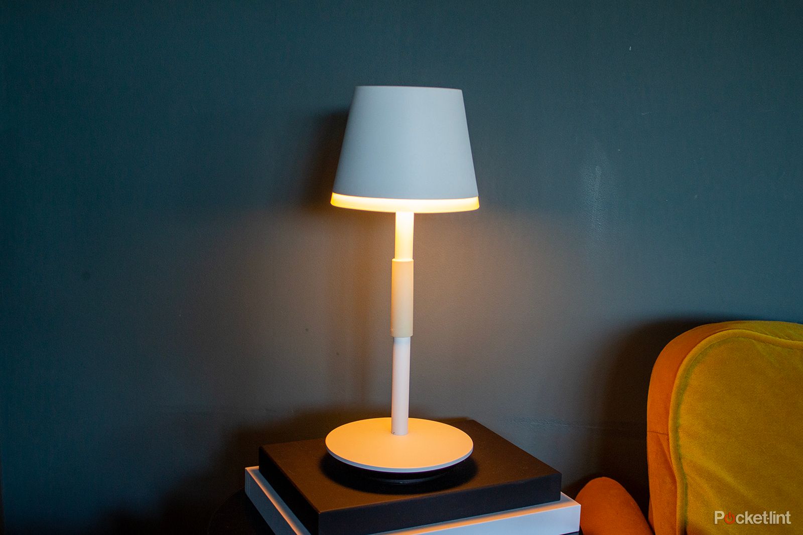 philips-hue-go-portable-table-lamp-review