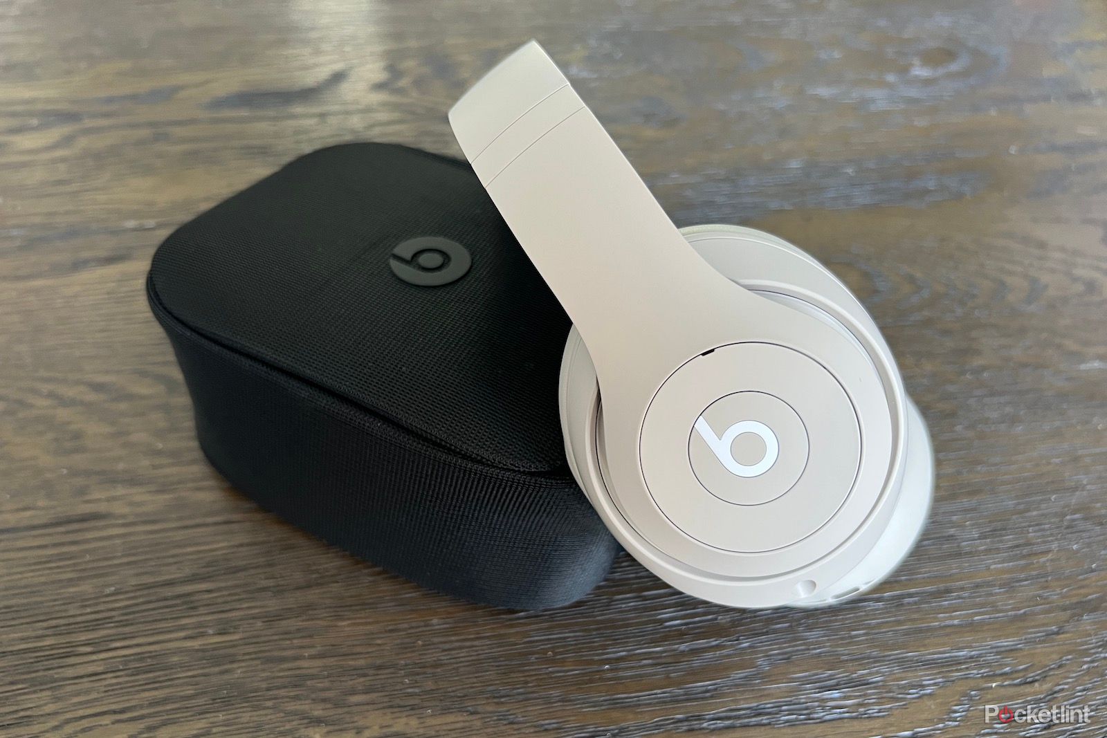 beats-studio-pro-hands-on:-an-icon-reborn?