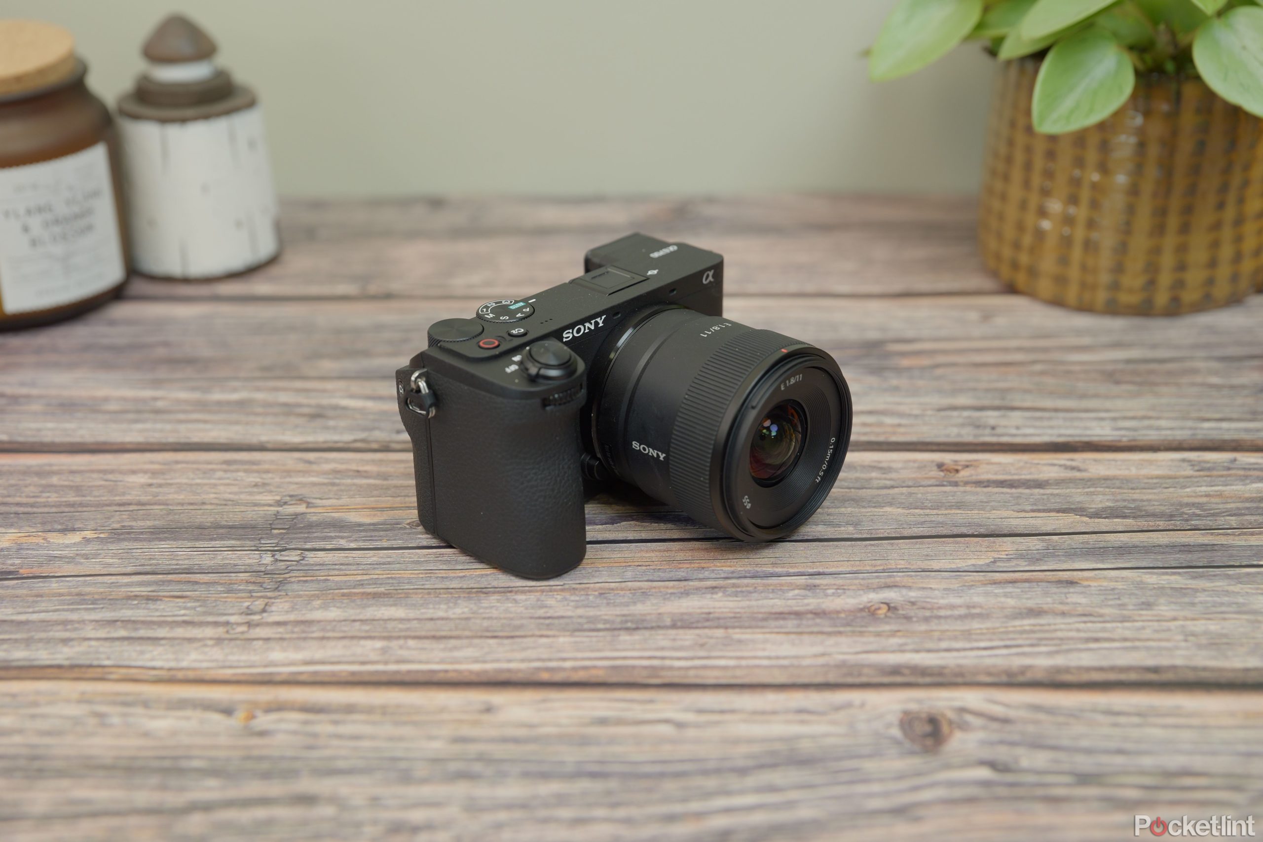 sony-a6700-review:-small-but-mighty-mirrorless-monster