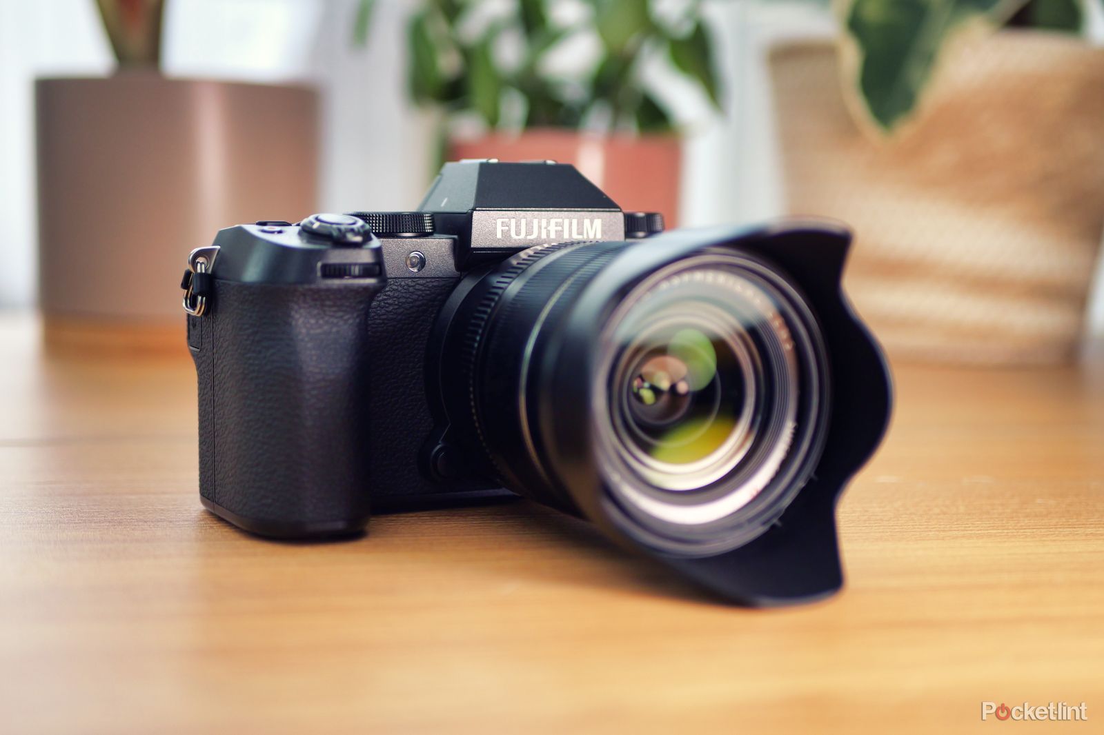 fujifilm-x-s20-review:-hybrid-performance-at-a-friendlier-price