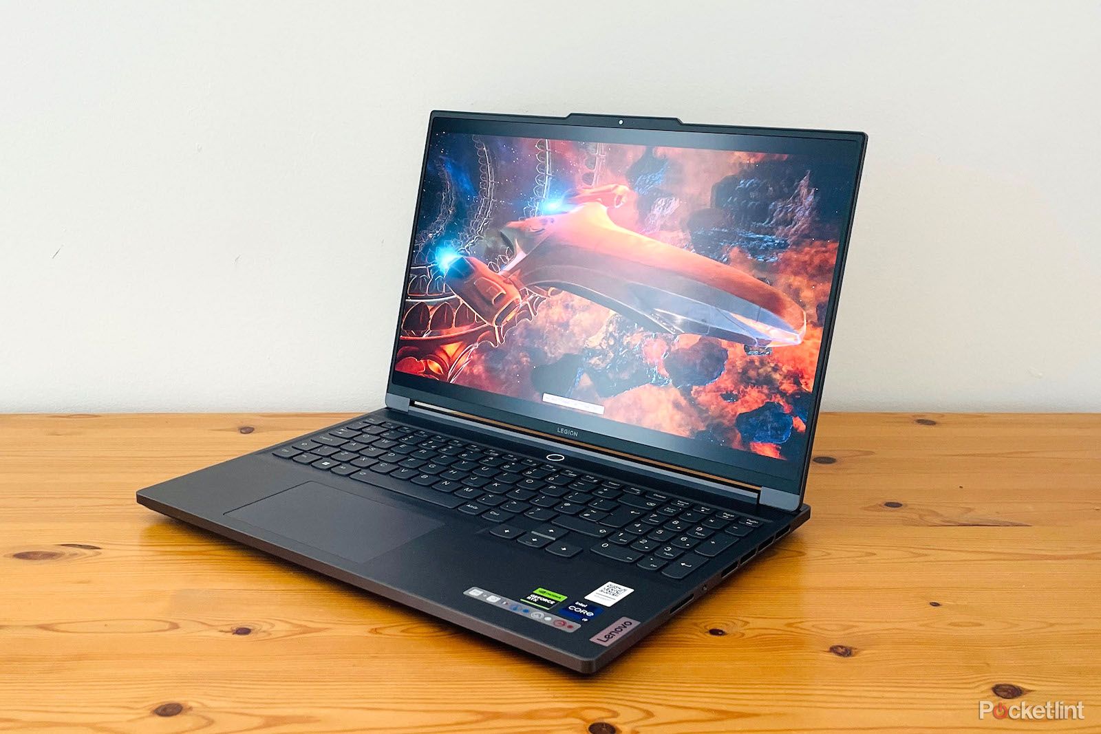 lenovo-legion-slim-7i-(gen-8,-2023)-review:-great-gaming-on-the-go