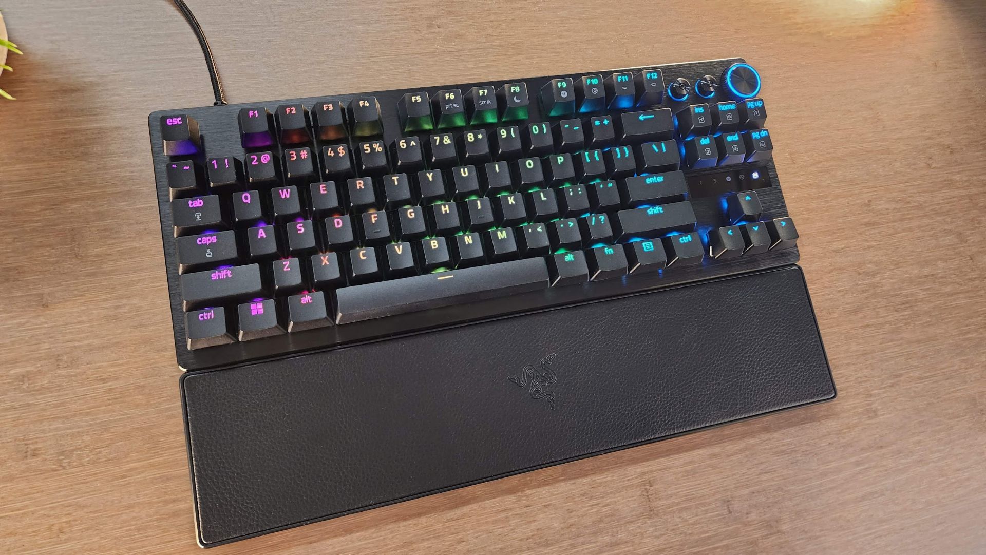 razer-huntsman-v3-pro-tkl-review:-watch-out,-wooting