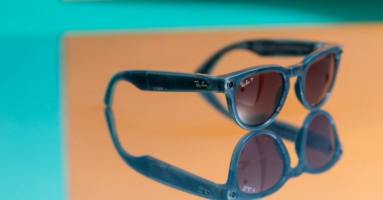 Meta’s AI for Ray-Ban smart glasses can identify objects and translate ...