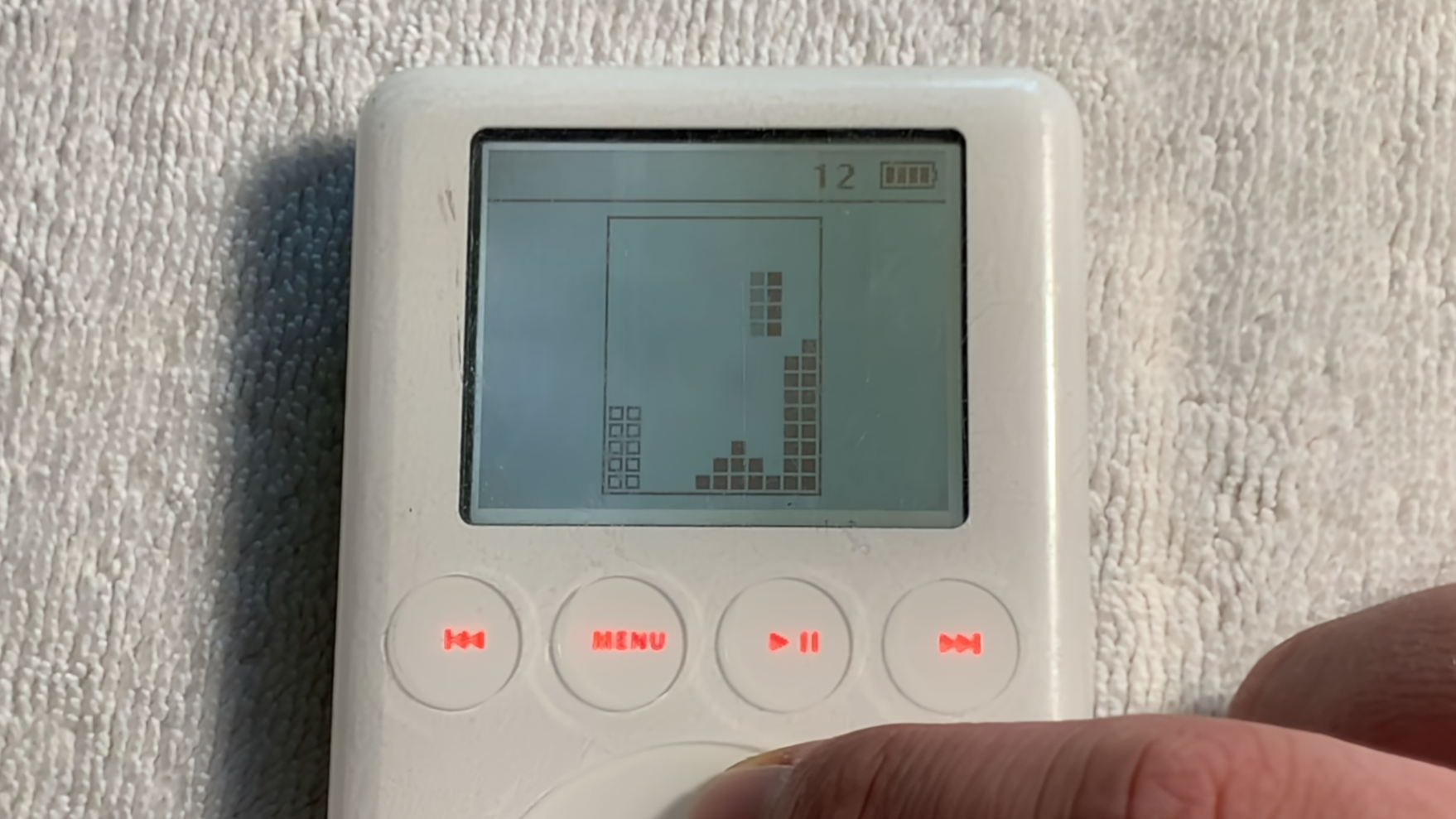 apple’s-never-released-ipod-tetris-game-discovered-on-third-generation-prototype
