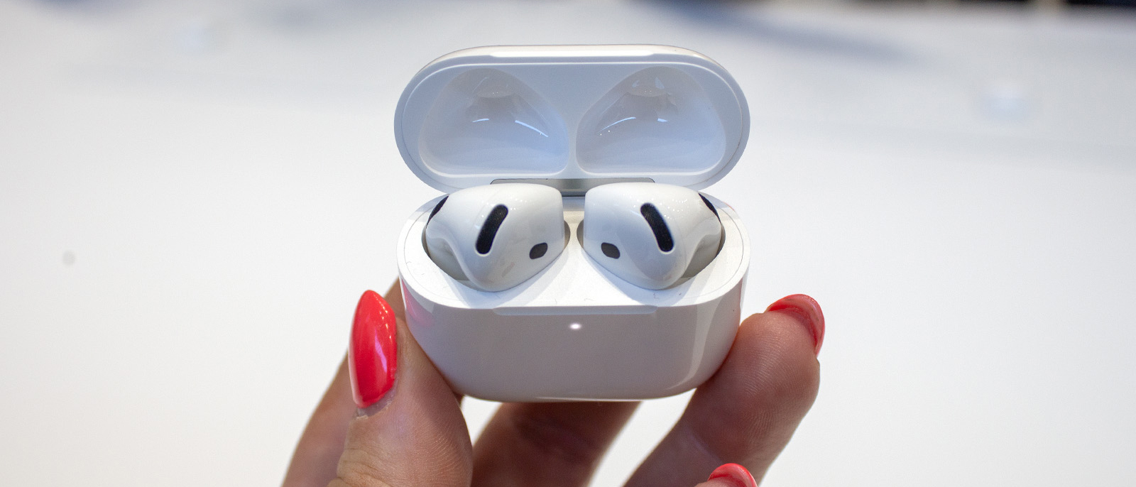 hands-on:-apple-airpods-4