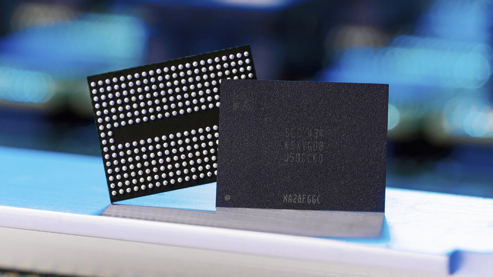 bigger-and-cheaper-ssds-are-coming-thanks-to-samsung-—-chipmaker-starts-mass-producing-280-layer-qlc-9th-generation-v-nand