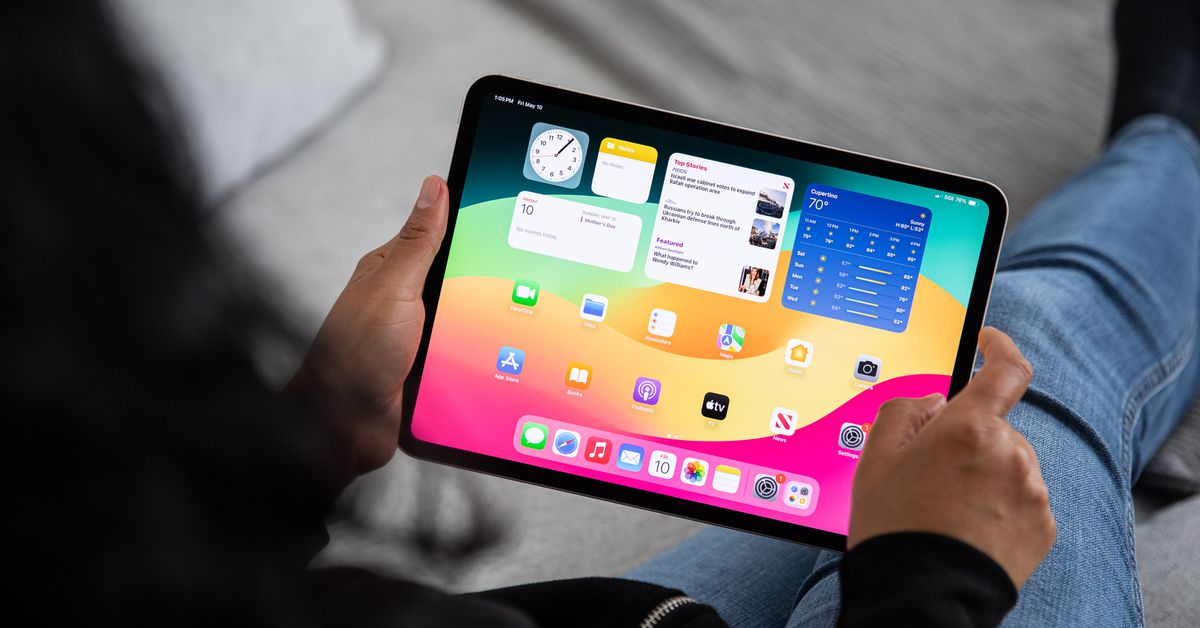 apple’s-foldable-ipad-could-be-like-‘two-ipad-pros-side-by-side’