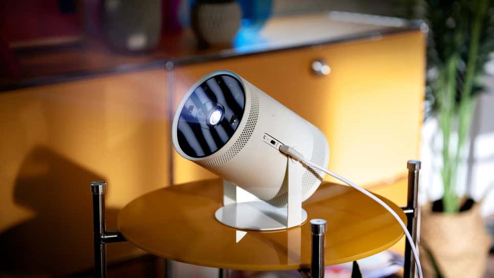 samsung’s-freestyle-projector’s-price-has-plummetted