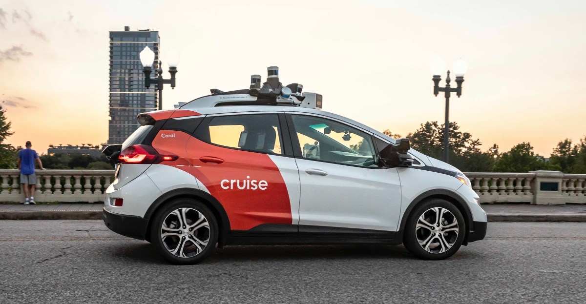 cruise-announces-layoffs-as-gm-acquires-defunct-robotaxi-company